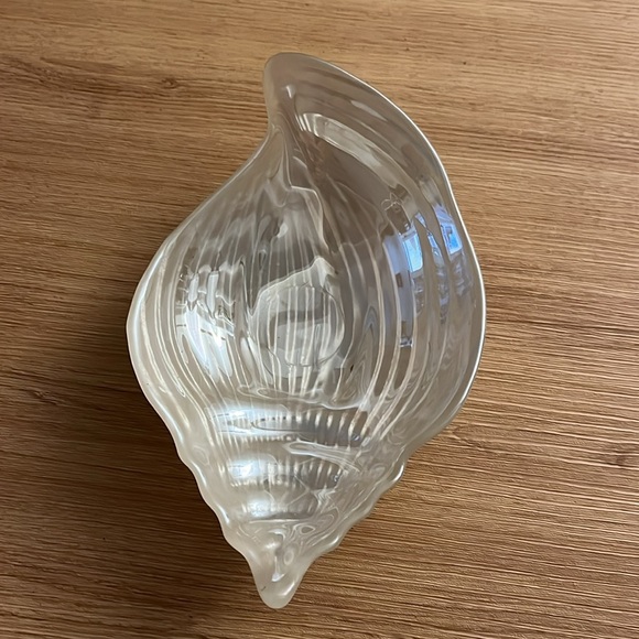 Sea Shell Decorative Bowl Turkish Art Glass Milky Opalescent - Picture 5 of 5